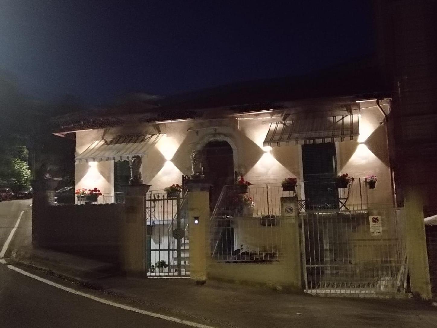 La Maison Du Lion ลาสเปเซีย ภายนอก รูปภาพ